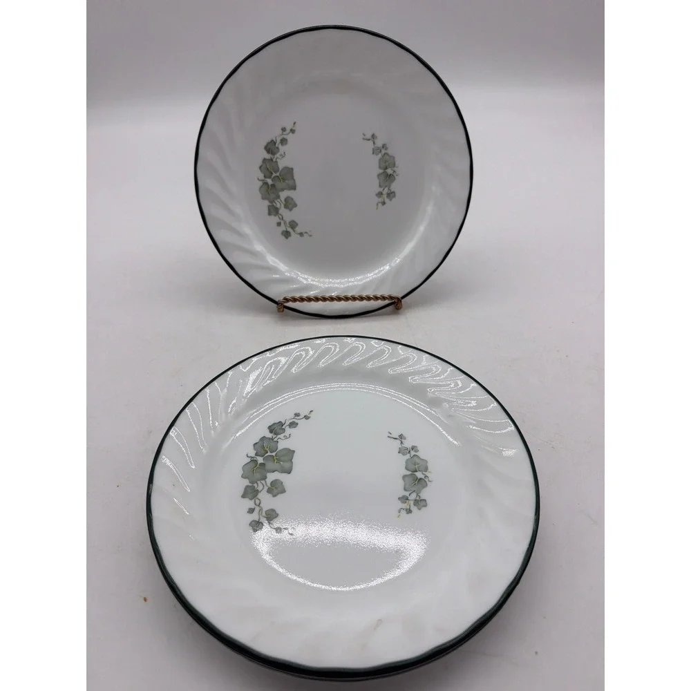 4 Corelle Callaway Green Ivy Plates by Corning Ware Swirl 7